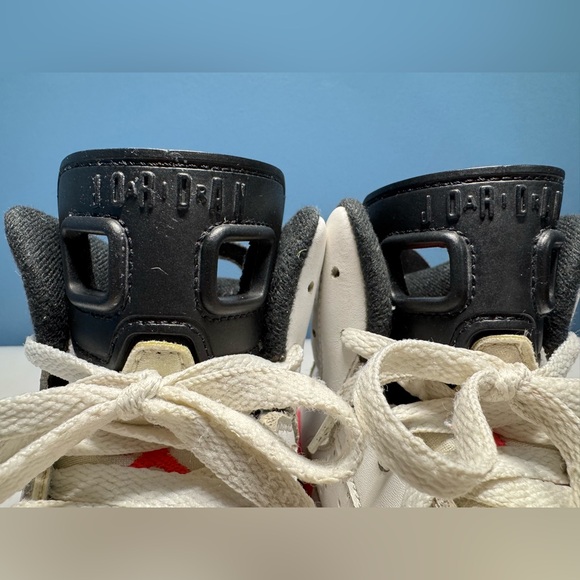 Air Jordan 6 retro white infrared sneakers, 6Y - Picture 3 of 14